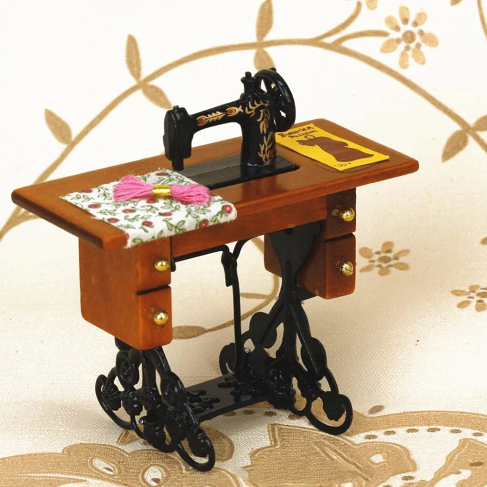 Metal Mini Dollhouse Sewing Machine Decor U439