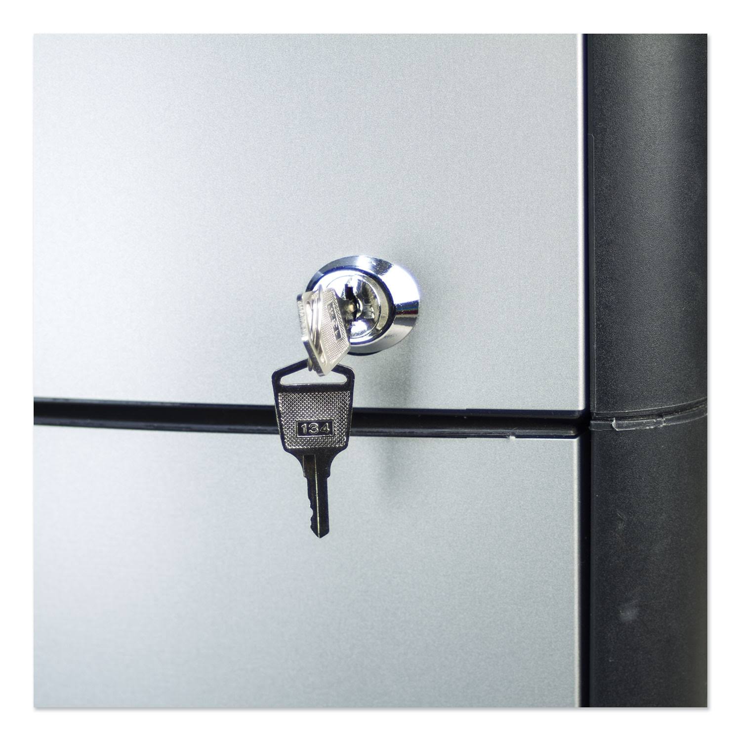 Mobile Filing Cabinet with Metal Siding Y691