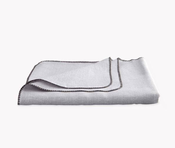 Silver Tablecloth D15519