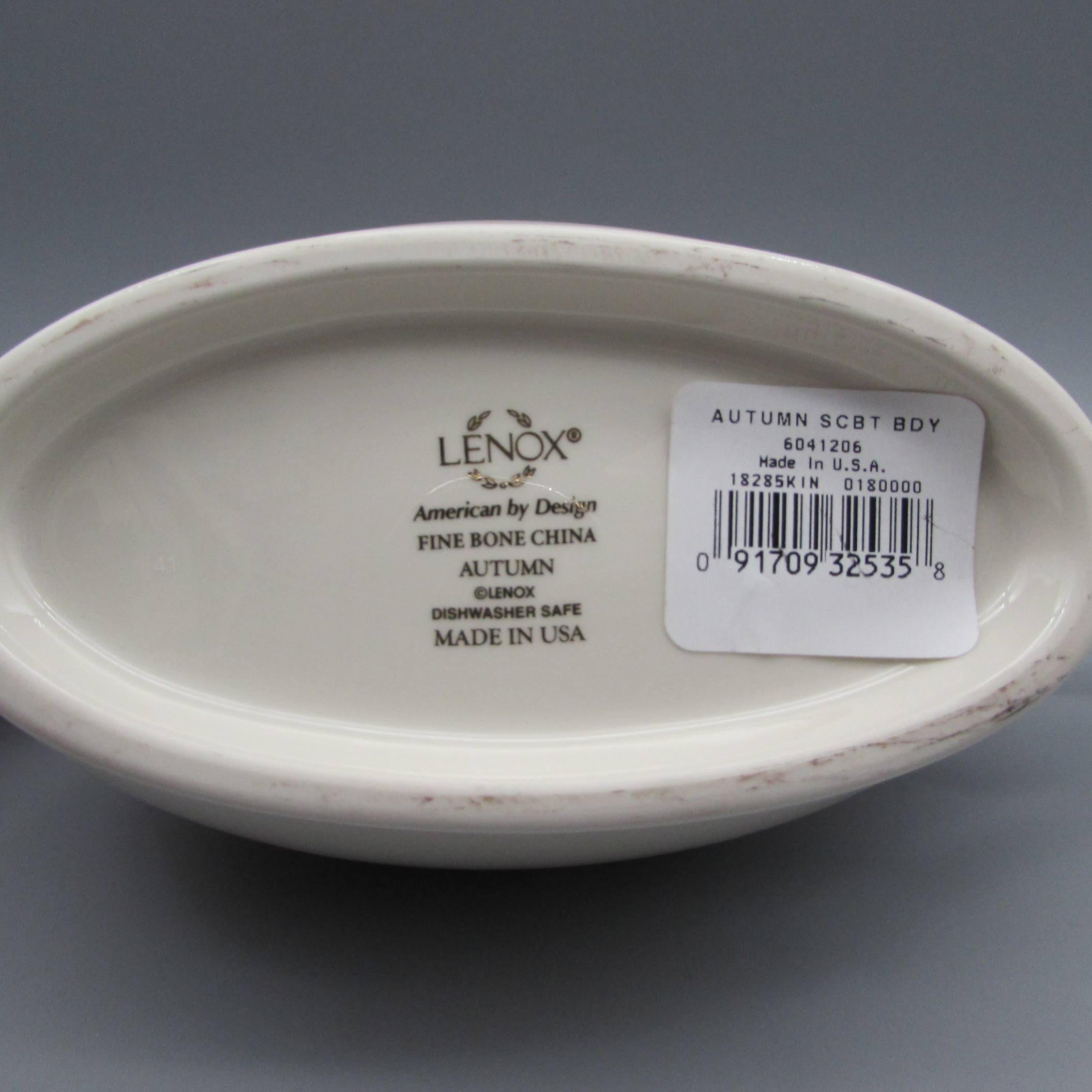 Sauce Boat and Stand Y3829