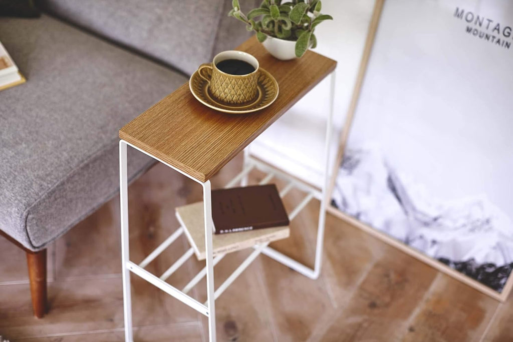 White Narrow Room End Tables Q10520