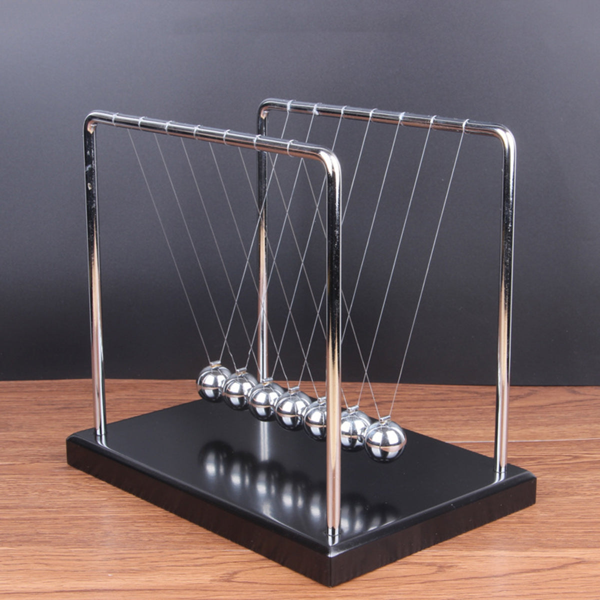 Newton Cradle Pendulum Decoration with 7 Balance Balls L2763