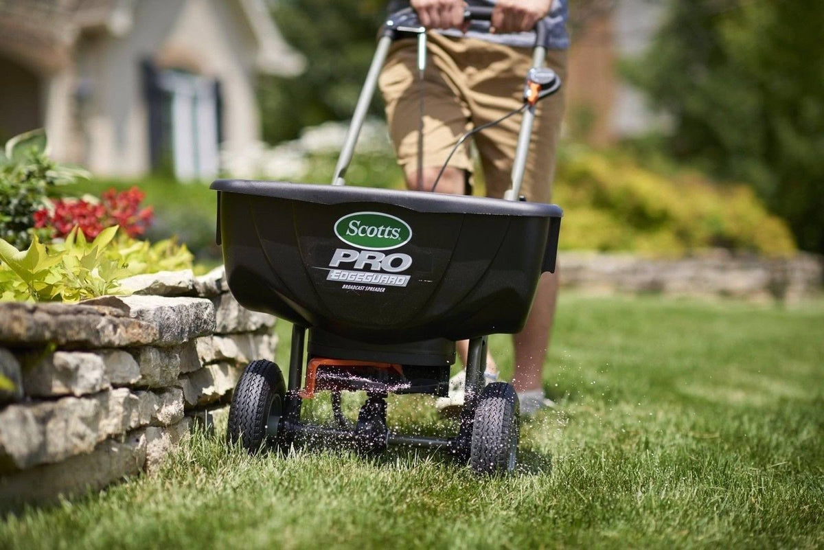 Edge Guard Pro Broadcast Spreader B88354