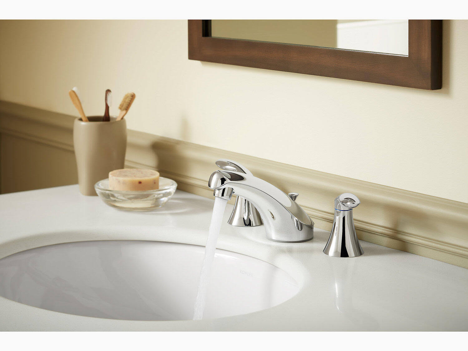 Almond Oval Undermount Bathroom Sink with Overflow I634