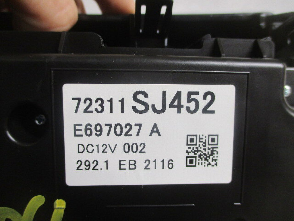 Pre-Owned 2022 Subaru Forester Automatic Climate AC Heater Control R313